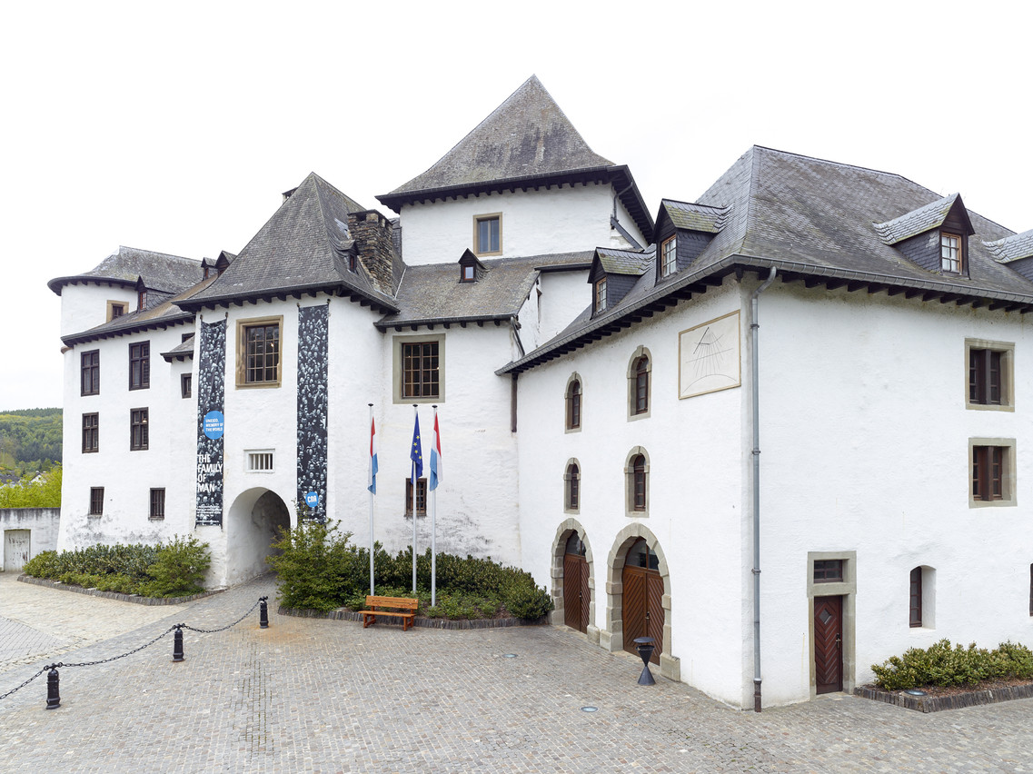 Le château de Clervaux, siège de l’exposition «The Family of Man» d’Edward Steichen. (Photo: CNA Romain Girtgen)