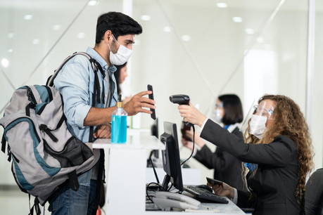 Que se passe-t-il si l’application est indisponible? S’il n’y a pas de réseau? Ou si l’appareil pour scanner ne fonctionne plus? Quelques-unes des nombreuses questions auxquelles le projet de loi ne répond pas, commente la CNPD. (Photo: Shutterstock)