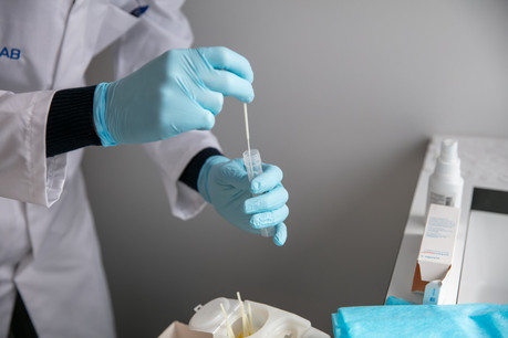 Les dépenses liées aux tests PCR ont atteint 25,8 millions d’euros, selon le rapport de la CNS. (Photo: Maison Moderne)