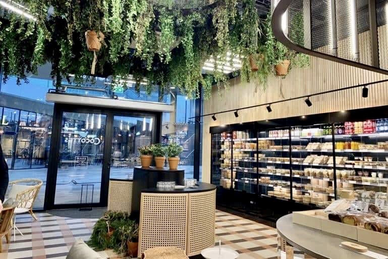 Trois espaces pour une même mission gourmande et connectée : la boutique Cocottes Infinity innove encore.  (Photo: Clémentine Venck)
