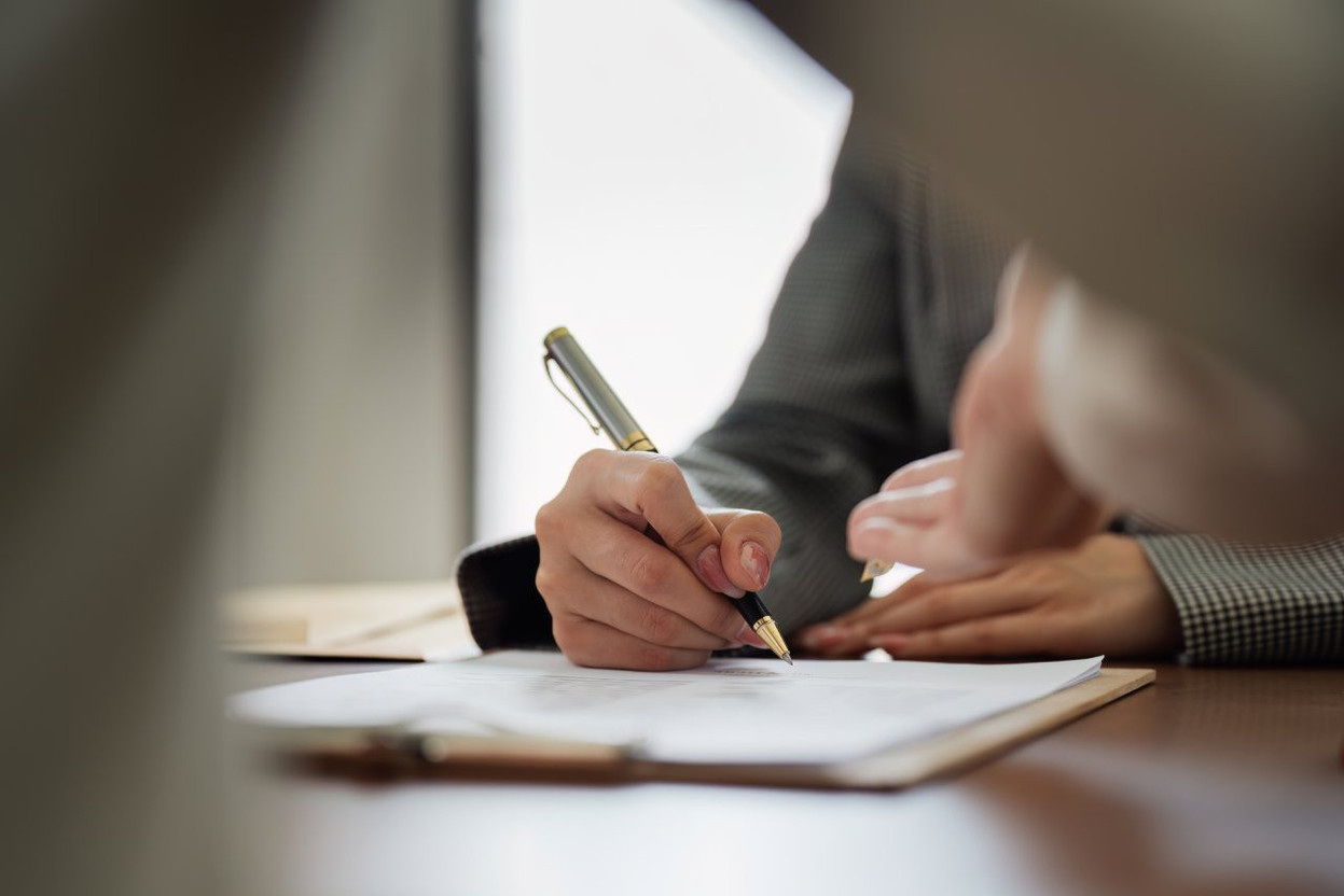 In the future, subjects such as artificial intelligence or the consequences of global warming will play an increasingly important role in employer-union negotiations. Photo: Shutterstock