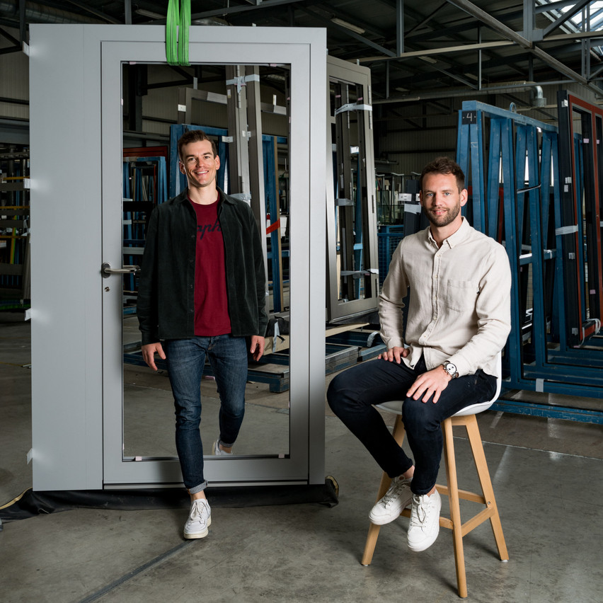 Ben et Pol Weisgerber, 31 et 32 ans, sont la troisième génération à la tête de Weisgerber. (Photo: Nader Ghavami/Maison Moderne)