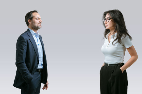 Quand une étudiante du master en wealth management de l’Université du Luxembourg rencontre un professionnel expérimenté… (Photos: Romain Gamba/Montage Maison Moderne)