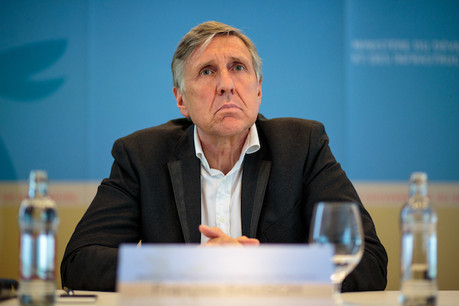 Entre les bus pour ceux qui montent à Thionville et les 50% de TER déjà équipés de l’ETCS, le ministre des Transports, François Bausch, minimise l’impact de l’interdiction de circulation des TER lorrains sur le sol luxembourgeois. (Photo: Matic Zorman / Archives)