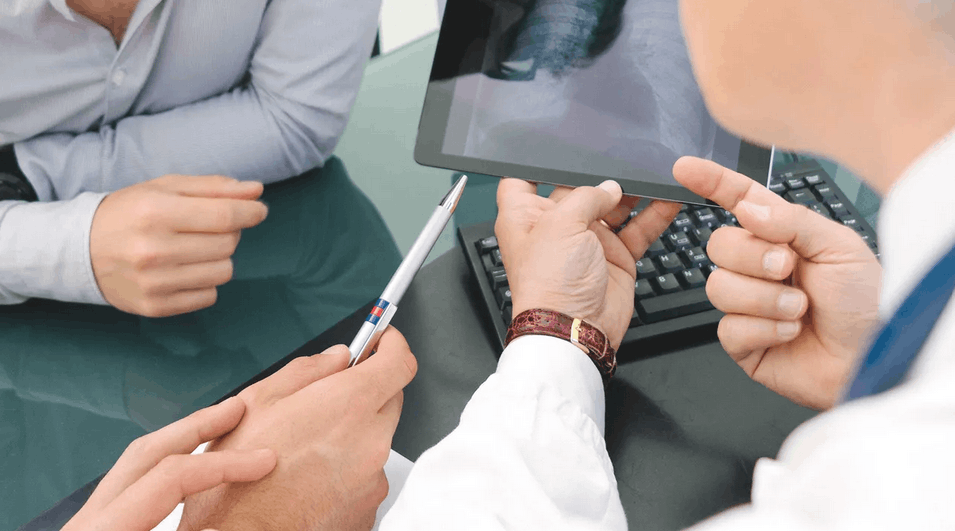 Les services numériques apportent une réelle valeur ajoutée aux polices d’assurance maladie individuelles. (Photo: Comarch)