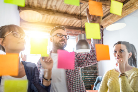 Tour d’horizon de la stratégie RH en place chez quatre grands employeurs luxembourgeois. (Illustration: Shutterstock)