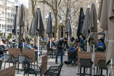 Les restaurants pourraient-ils manquer de personnel si reprise rime avec congés? La loi actuelle et la communication devraient éviter de tels problèmes au Luxembourg. (Photo: Romain Gamba / Maison Moderne)