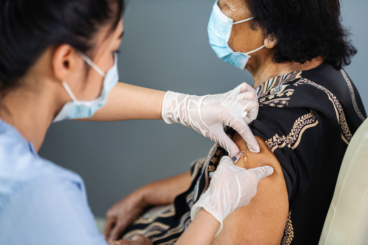 Tour d’horizon de la vaccination contre le Covid-19 chez nos voisins, plus ou moins lointains. (Photo: Shutterstock)