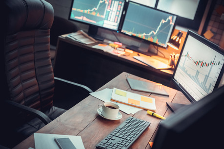 À force d’être nourrie, l’intelligence artificielle de Tetrao est capable de réconcilier et d’actualiser en temps réel la moitié des fonds d’investissement luxembourgeois. Un gain de sécurité, de temps… et de personnel. (Photo: Shutterstock)