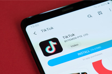 La société mère de TikTok est vigilante sur le fait que le réseau social défende les positions officielles du gouvernement chinois, affirme le Guardian. (Photo: Shutterstock)