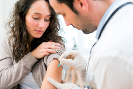 Près de 150 entreprises cherchent à tester et commercialiser un vaccin contre le Covid-19. (Photo: Shutterstock)