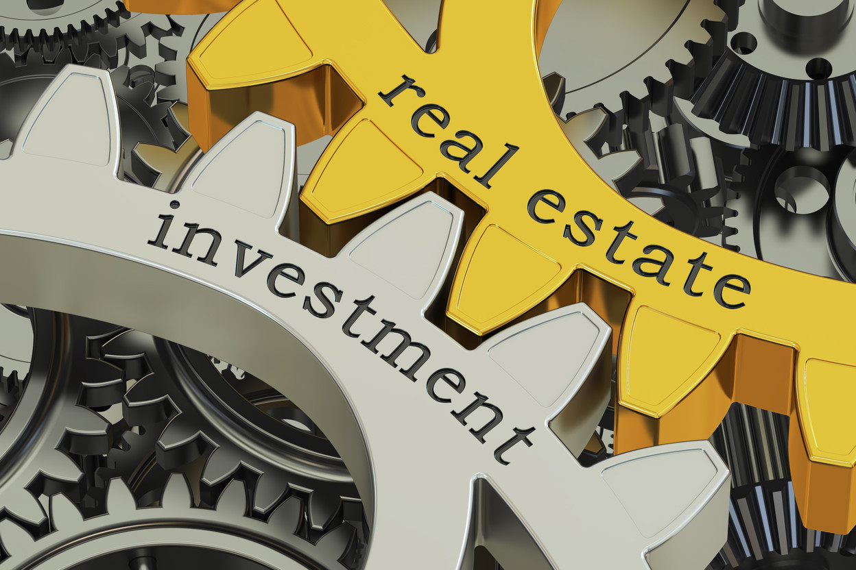Real Estate Investment Funds and financial institutions may be more intertwined than it appears at first sights.  Photo: Shutterstock. 