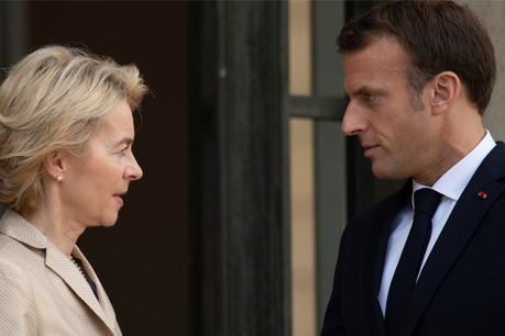 Le président français Emmanuel Macron doit trouver une candidature correspondant aux exigences de compétences et de parité chères à Mme von der Leyen tout en ayant une chance d’emporter l’assentiment des eurodéputés. (Photo: Shutterstock)