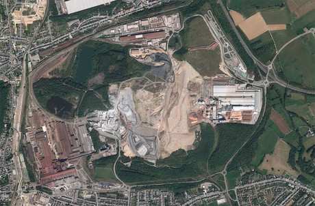 Le dépôt de déchets industriels s’étend sur 150 hectares entre Differdange et Sanem, héritage non désiré de l’industrie sidérurgique. (Photo: Capture d’écran Geoportail.lu)
