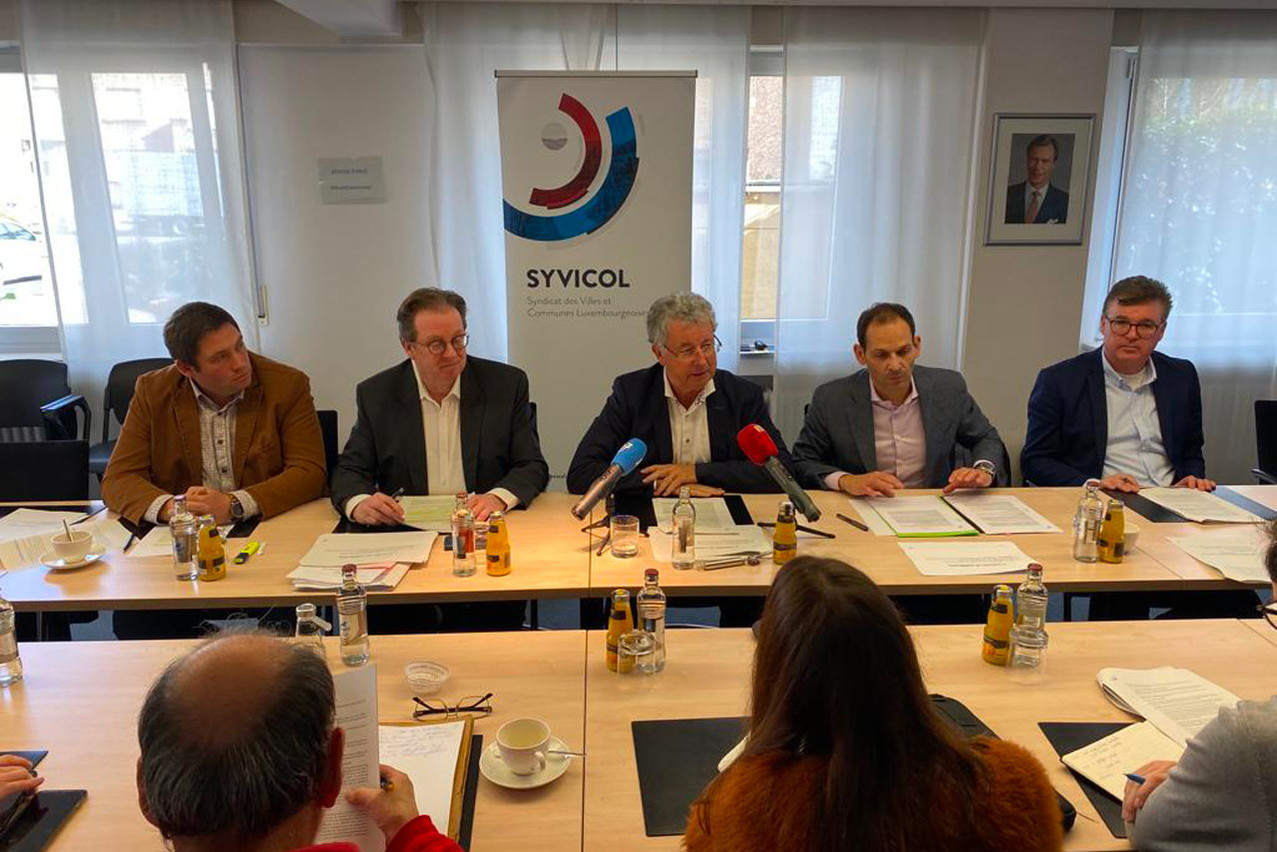 "We have to work together anyway, and it is easier to discuss things before the laws are finalised," said Syvicol president Emile Eicher at a press conference on 24 October 2022 presenting 36 proposals for the next legislative elections. (Photo: Syvicol)