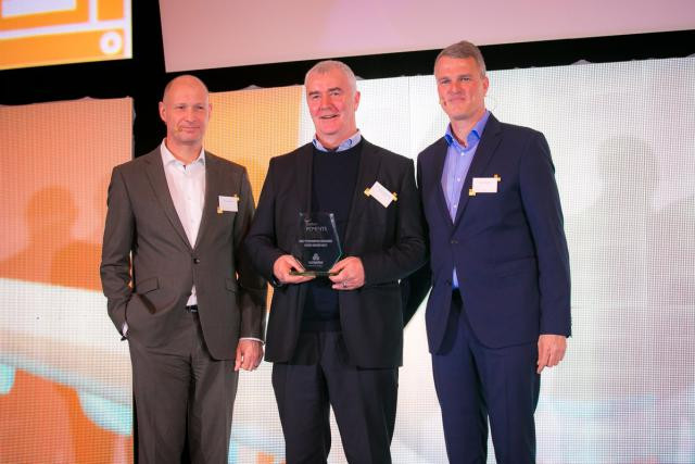 From left to right: Jost Lammers (CEO – Budapest Airport), Anthony Mc Nichol (Regional Director Central Europe & Turkey – Cargolux) and René Droese (Director Property and Cargo – Budapest Airport).  (Photo: Budapest Airport / DR)