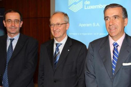 Bernard Fontana, Michel Maquil et Gonzalo Urquijo à la Bourse de Luxembourg. (Photo: Aperam)