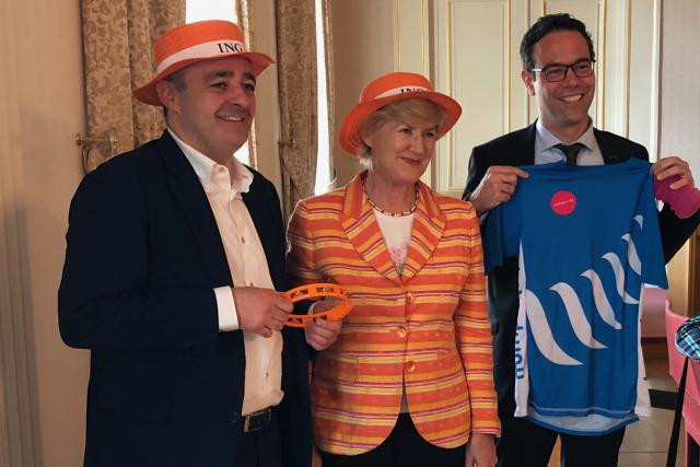 Le 12 mai, la ville sera envahie par une vague orange avec toute une signalétique de la même couleur. Le public ne sera pas oublié puisque des milliers de gadgets seront distribués. (Photo: ING)