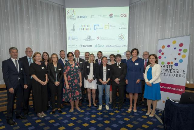Ce 17 mai, 17 entreprises ont accepté le défi et se sont engagées publiquement lors d’une session officielle organisée par IMS, via la Charte de la Diversité Lëtzebuerg. (Photo: IMS Luxembourg)