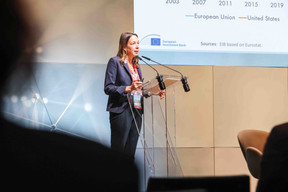 Debora Revoltella, économiste en chef à la BEI. (Photo: Marie Russillo/Maison Moderne)