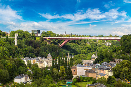 Le budget de l’État pour l’année 2019 prévoit un peu plus de deux milliards d’euros de recettes issues de l’impôt sur les collectivités. (Photo: Shutterstock)