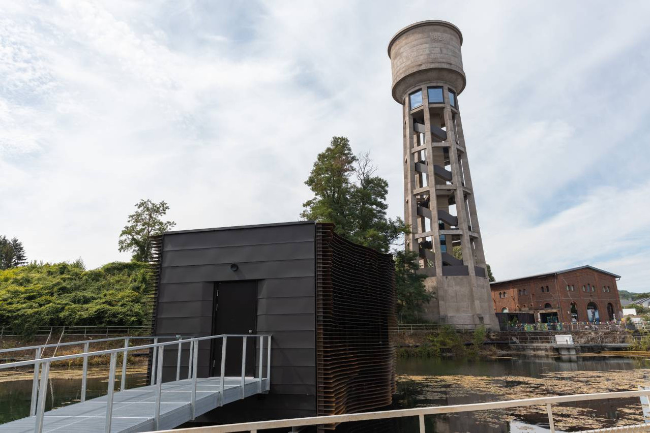 Wassertuerm + Pomhouse: a former water tower transformed into a contemporary gallery, accompanied by a space dedicated to the industrial history of Dudelange. Photo: Romain Gamba/Maison Moderne/Archives