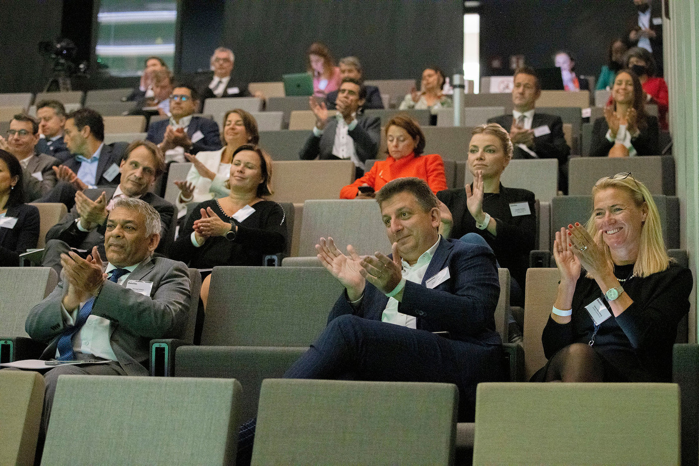 300 personnes, dont 50 en présentiel, ont suivi la conférence Horizon. (Photo: Nelson Coelho/Deloitte Luxembourg)