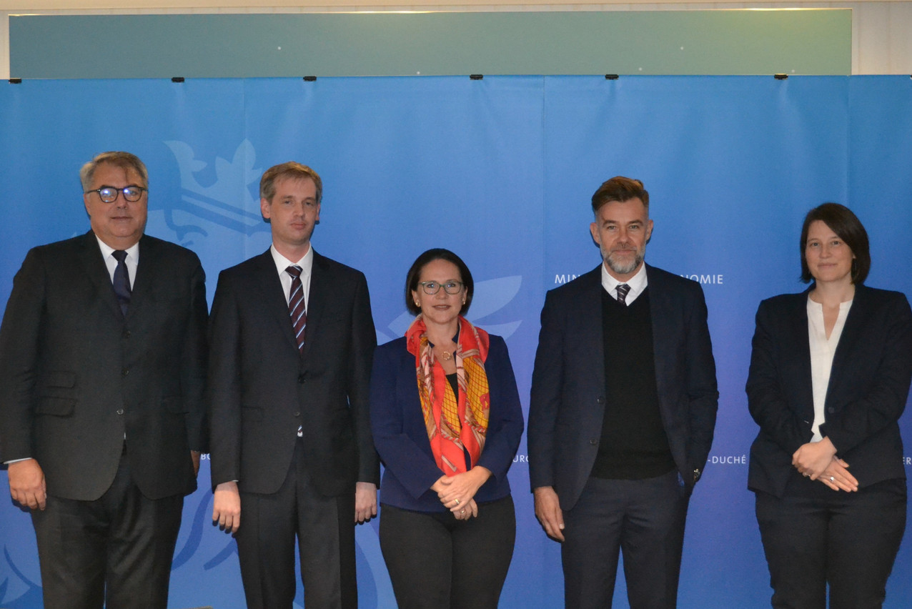 Marc Niederkorn, nouveau directeur de la SNCI (à gauche); Vincent Thurmes, nouveau président du CA (deuxième en partant de la gauche), et Carole Bruckler, vice-présidente (à droite), ont rencontré les ministres Yuriko Backes et Franz Fayot.  (Photo: MECO)