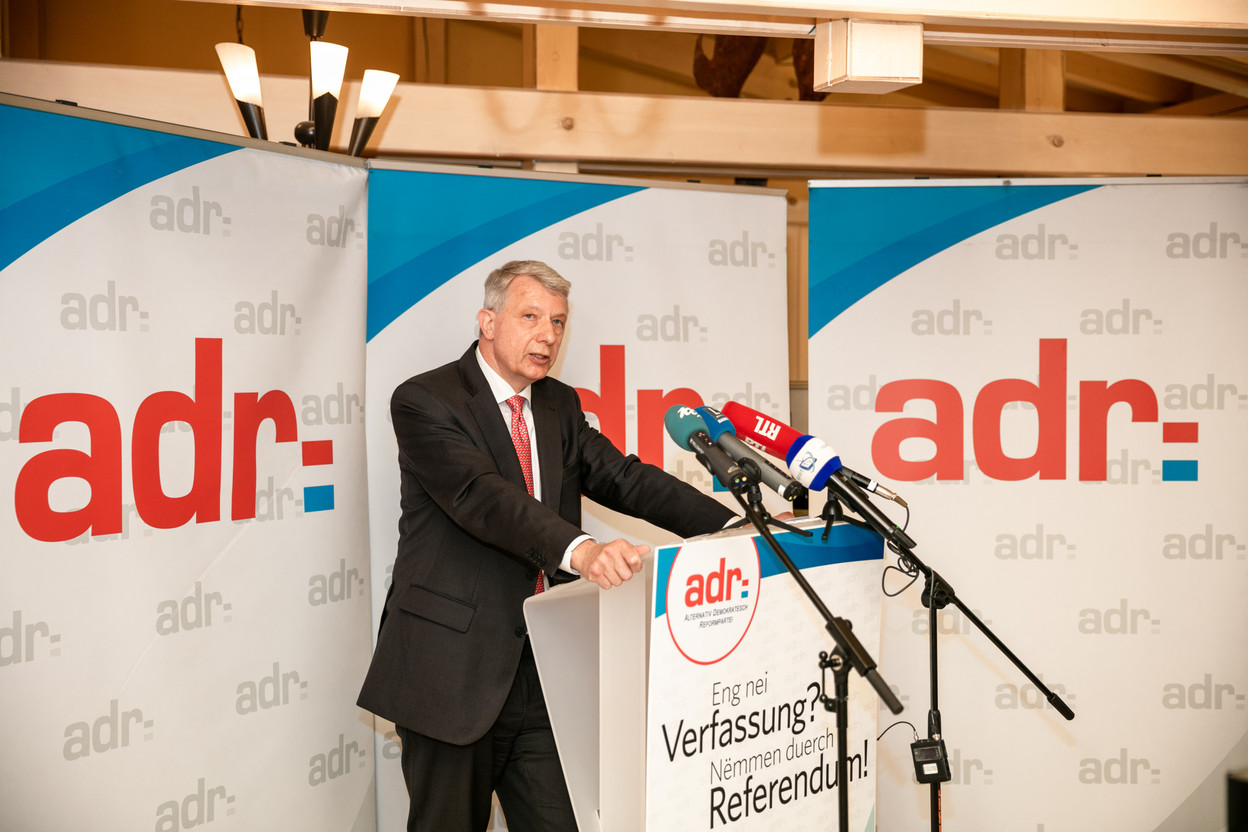 "The state is perfectly entitled to take the sanitary and hygienic measures it wants, but in the private life of people, which is a constitutional right, it has nothing to do", insisted Fernand Kartheiser, president of the parliamentary group of the ADR. (Photo: Romain Gamba/Maison Moderne)