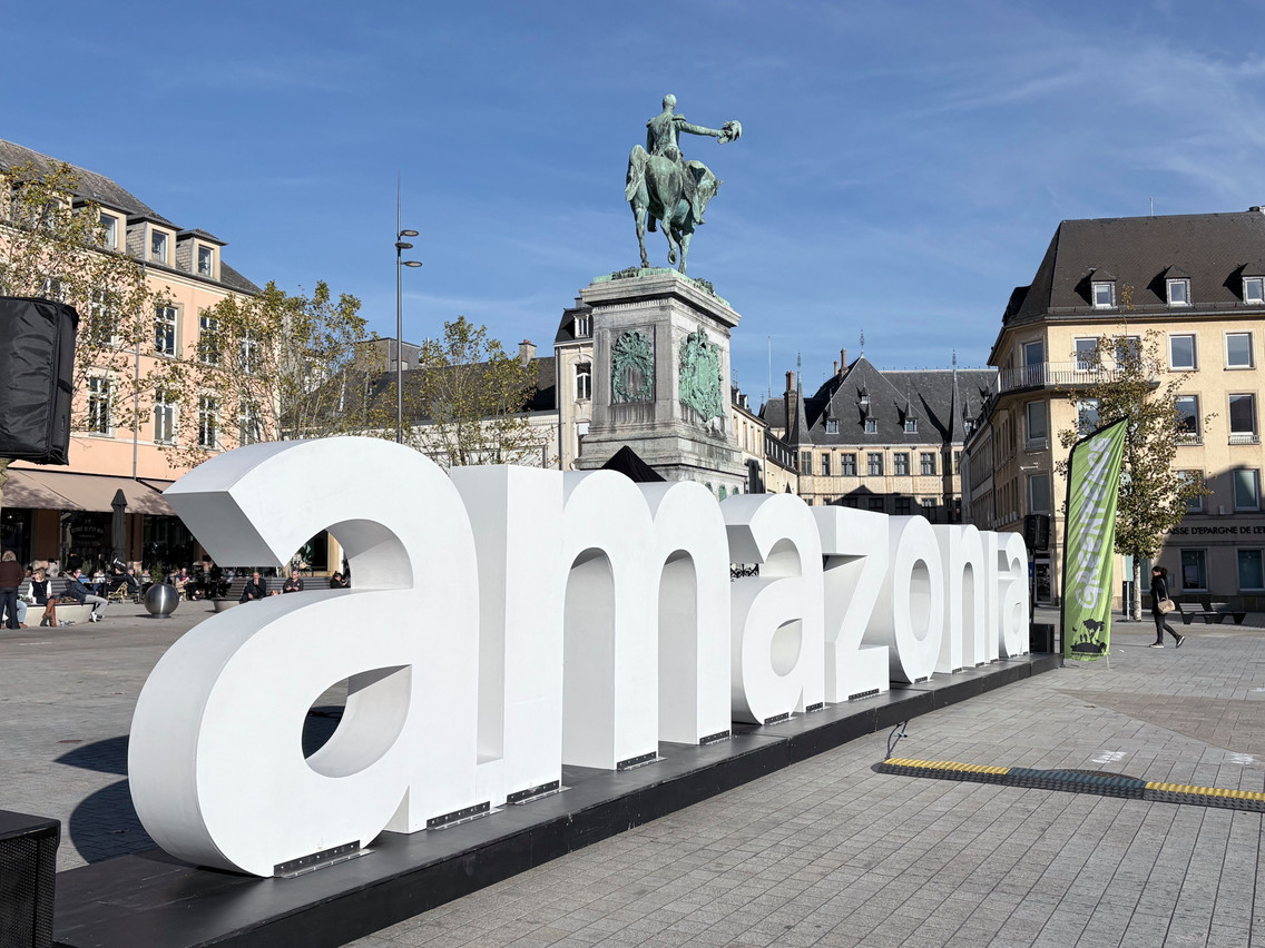 Amazonia ended its European tour at the Knuedler on 7 November, where Greenpeace gave a rather favourable welcome to Lula's new financial mechanism to save the forest... while waiting to see who will bring the private $100bn.. (Photo: Paperjam)