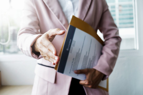 Moins d’heures supplémentaires prestées durant les derniers trimestres et des perspectives d’emploi des entrepreneurs moins favorables font dire au Statec que la tendance baissière va se poursuivre. (Photo: Shutterstock)