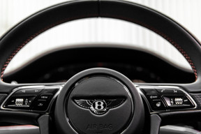 L’intérieur de cette Bentley concilie à merveille modernité et classicisme. (Photo: Patricia Pitsch / Maison Moderne)