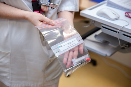 La vaccination a repris ce lundi avec 811 injections. (Photo: Romain Gamba / Maison Moderne)