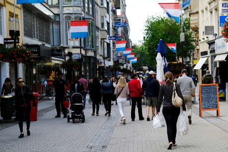 En attendant que les rues de la capitale retrouvent leur animation, les loyers des commerces et des restaurants ne seront pas prélevés sur le parc immobilier de la Commune. (Photo: Shutterstock)