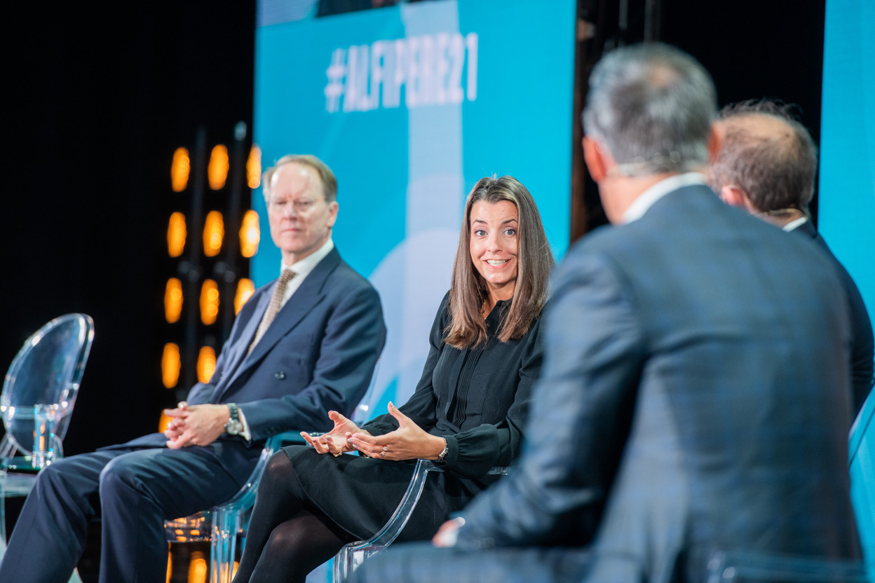 From left: Douglass Welch of Pemberton Asset Management and Hilary Fitzgibbon of Ares Management say the private debt trend is here to stay, seen at the Association of the Luxembourg Fund Industry conference, 30 November 2021. Photo: ALFI/LaLa La Photo