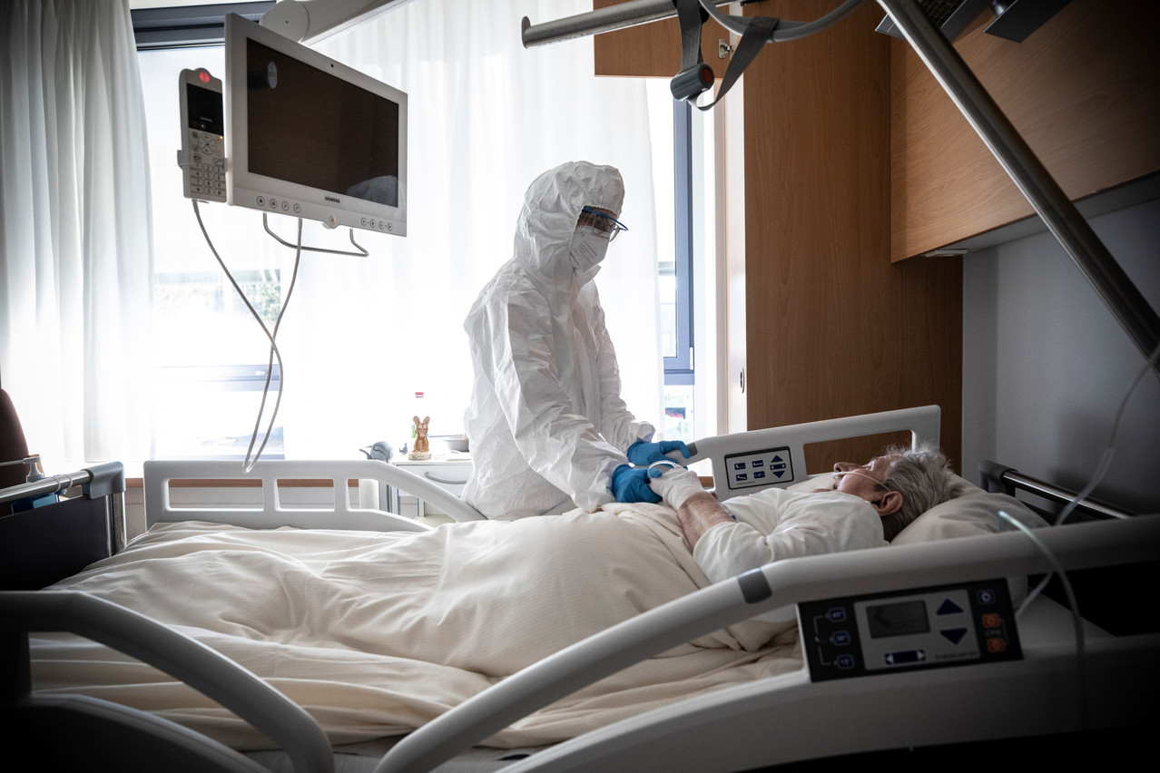 Hospitalisations went up slightly, as did the number of covid-related deaths.  Guy Wolff/Maison Moderne