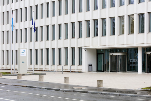 La CSSF calcule une baisse de 18,1% du résultat net du secteur bancaire luxembourgeois. (Photo: Romain Gamba / Maison Moderne)