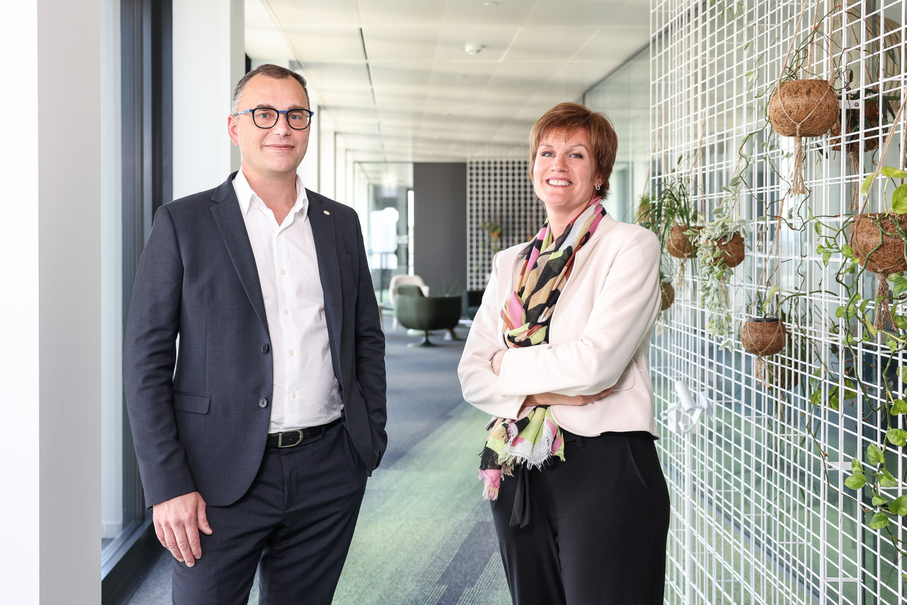 Raphaël Machet (l) is head of regulatory projects and digital assets practice and Séverine Kettels (r) is head of depositary & fiduciary services at BNP Paribas Luxembourg, Photo: Marie Russillo/Maison Moderne