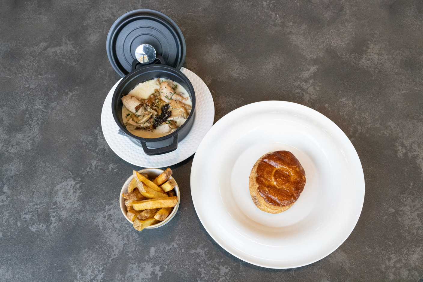 The "bouchée à la reine." A staple on the menu. (Photo: Maison Moderne)