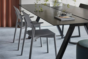 The “Spectrum” table and “Panorama”   chairs will be on display in the Luxembourg pavilion.  Photo: Karimoku Commons Tokyo Masaaki Inoue, Bouillon