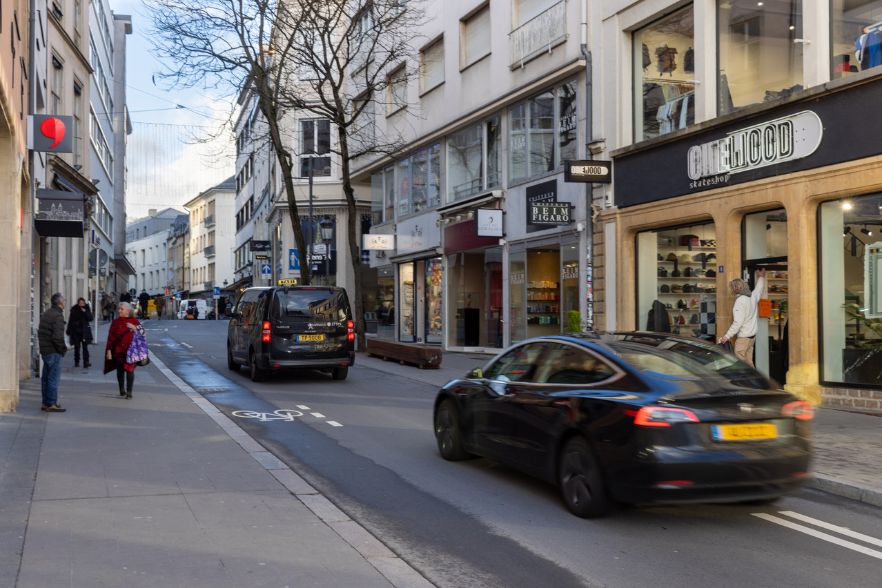 Provelo would like to see the Rue du Fossé become car-free to allow cyclists to circulate safely without crossing paths with pedestrians Romain Gamba/Maison Moderne