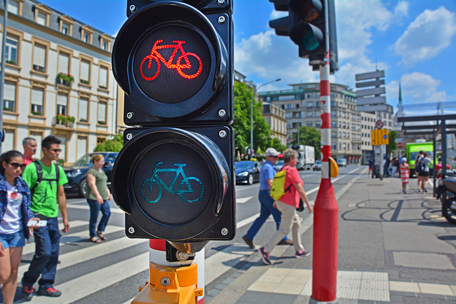 Cyclists must respect the same legislation as cars in Luxembourg, and are subject to sanctions too.  Photo: Shutterstock