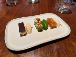 The Green Forest and its spruce sorbet, apple millefeuille with Moutfort honey, caramel and mead, a small pistachio cake and fir sorbet. (Photo: Paperjam)