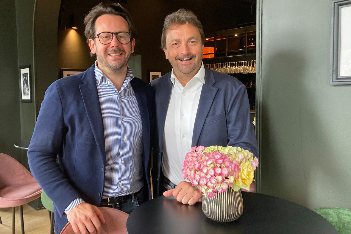 Bientôt dix ans que Damien Chasseur (à gauche) et Henri Leconte font route commune. L’ex-tennisman a même rejoint son pote au sein de CBTW, devenant conseiller. (Photo: Maison Moderne)