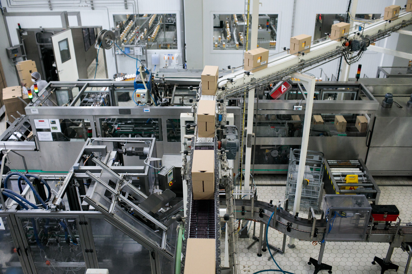 D’énormes machines pour fabriquer les produit laitiers que nous trouvons dans les magasins. (Photo: Matic Zorman / Maison Moderne)