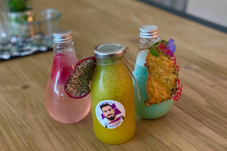 Des ampoules et plein de couleurs, c’est le concept de cocktails à emporter «Tipsy Bulbs» du restaurant Vida. (Photo: Maison Moderne)