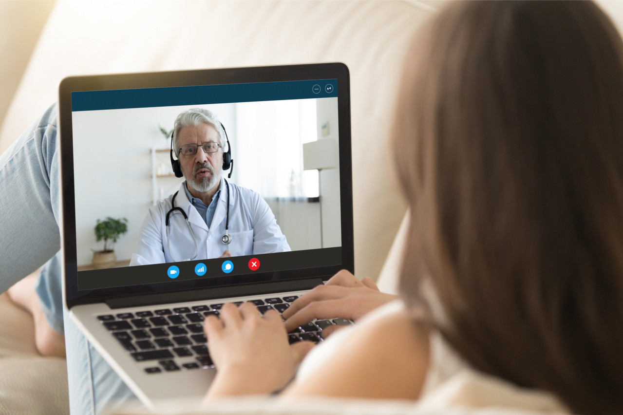 Les patients savent désormais qu’il est possible de consulter son médecin par vidéo interposée. (Photo: Shutterstock)