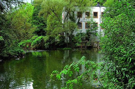 Au fil de l’Alzette et du Circuit Godchaux, le passé industriel textile de la Ville de Luxembourg se dévoile grâce à d’anciens moulins et sites de production particulièrement bien préservés. (Photo: LCTO)