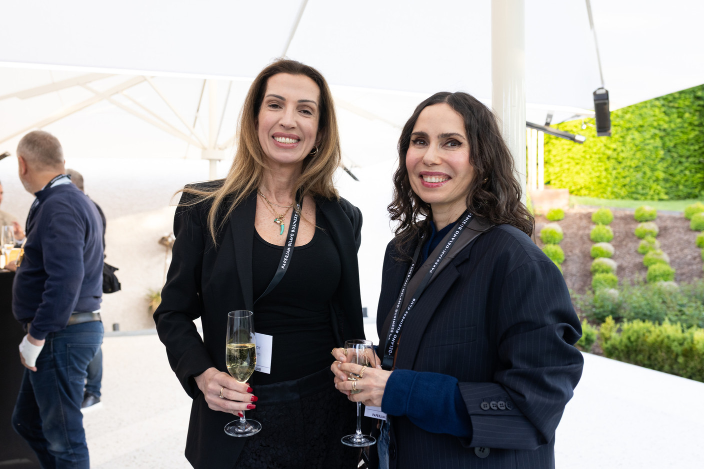 Angela Leroy (Special Memories) et Céline Velluet (Wili). (Photo: Eva Krins/Maison Moderne)