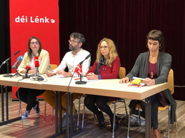 Les deux porte-paroles de déi Lénk, Carole Thoma et Gary Diederich, sur la gauche, accompagnés des deux députées du parti, Myriam Cecchetti et Nathalie Oberweis. (Photo: Maison Moderne)